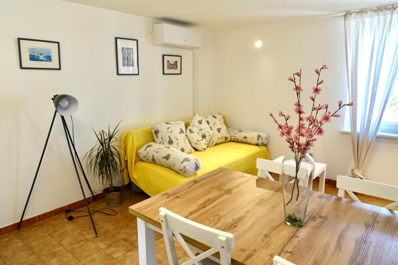 Apartment Luce Пореч Екстер'єр фото
