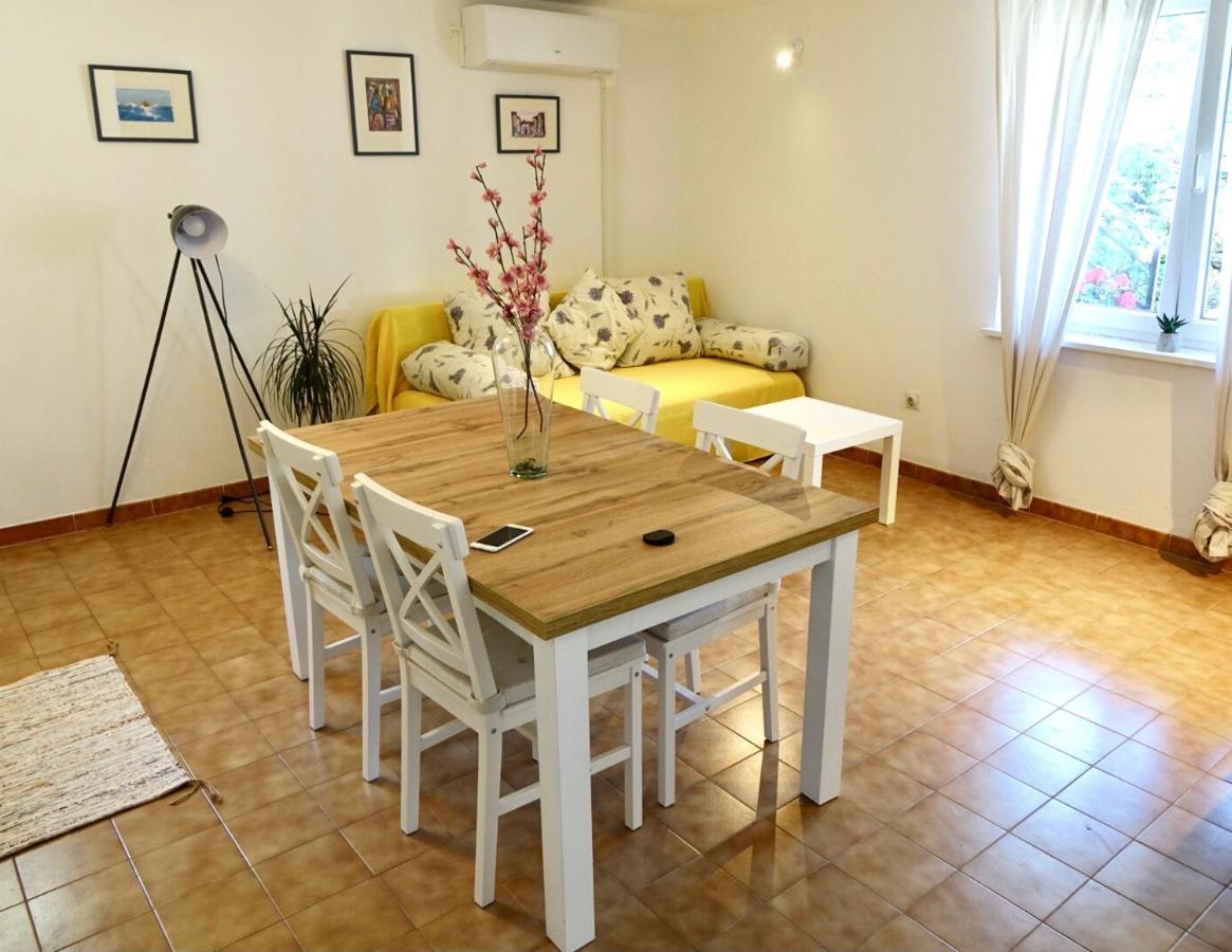 Apartment Luce Пореч Екстер'єр фото