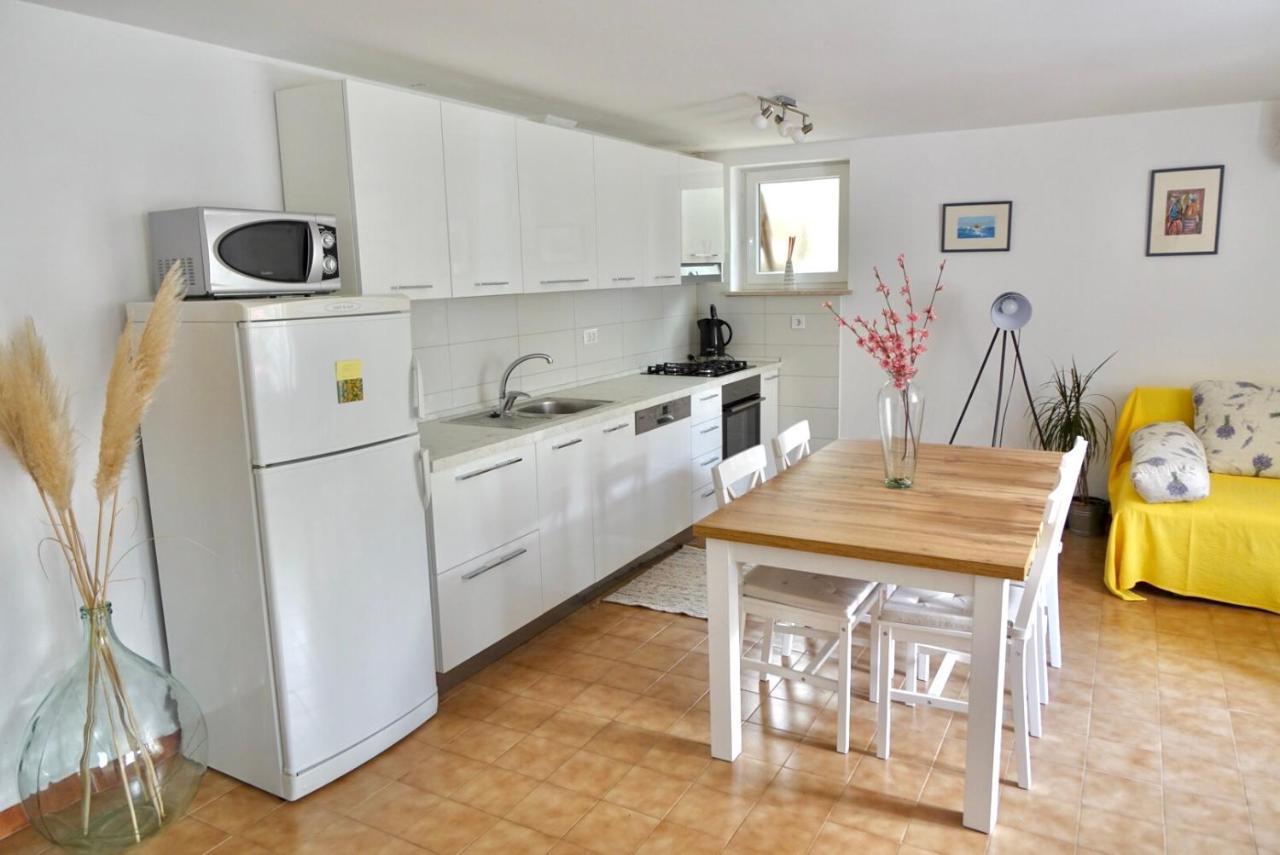 Apartment Luce Пореч Екстер'єр фото