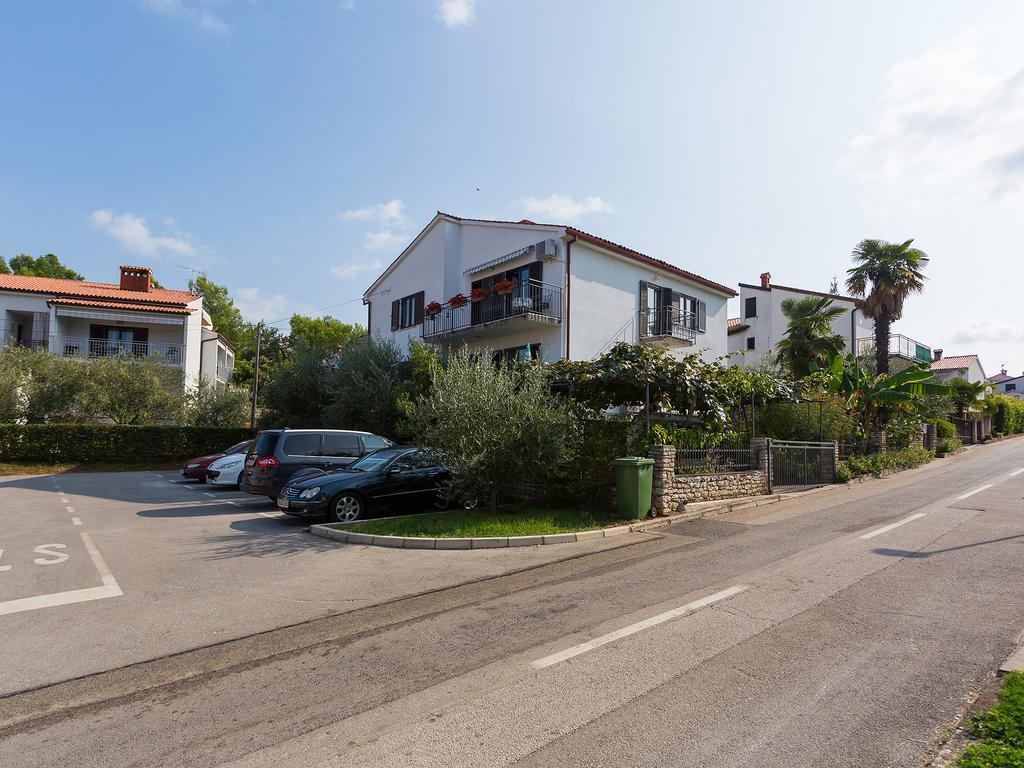 Apartment Luce Пореч Екстер'єр фото